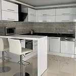 Cozy For Family Vacation In Besthome 20 Apartment *